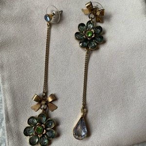 Betsey Johnson mismatch flower earrings